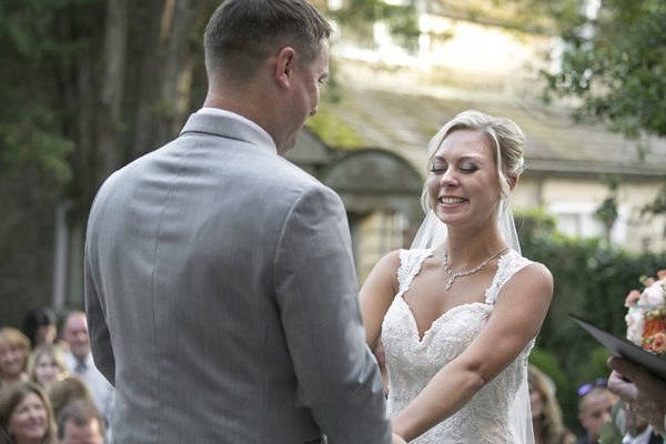 Bride-crying-ceremony